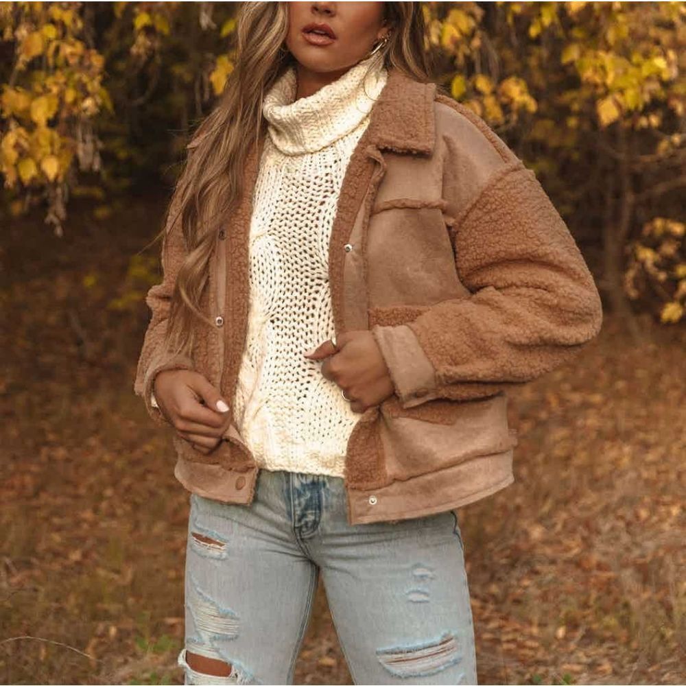 Cherrybark Pocketed Sherpa Jacket - Mocha - Picture 2 of 11